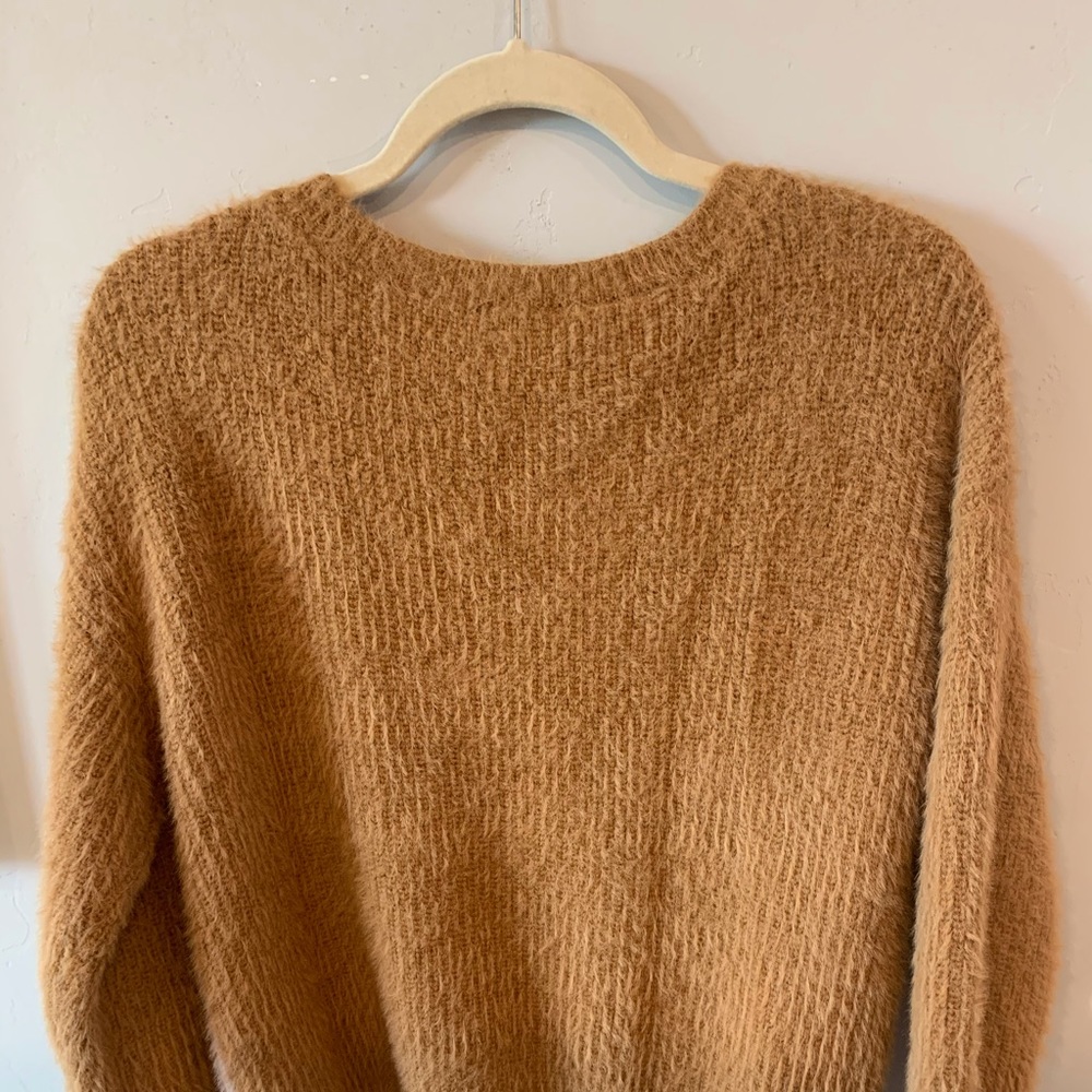 Spring Sweater - Picture 7 of 8